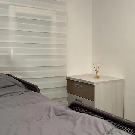 L'alba 2 Apartment
